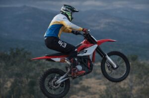 Легкий позашляховий мотоцикл